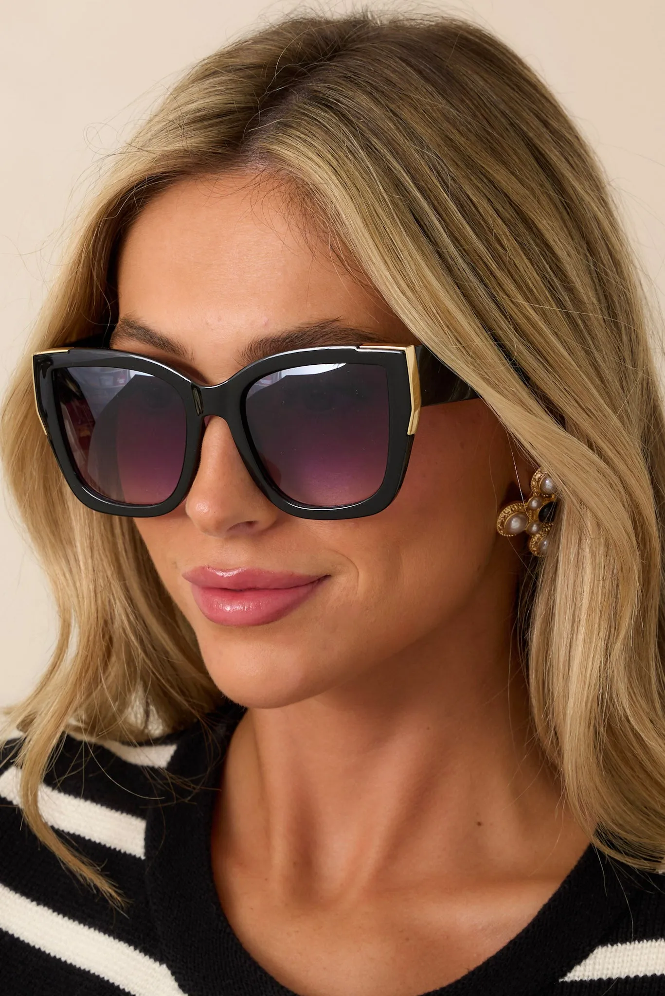 Edgy Intention Black Cat-Eye Sunglasses