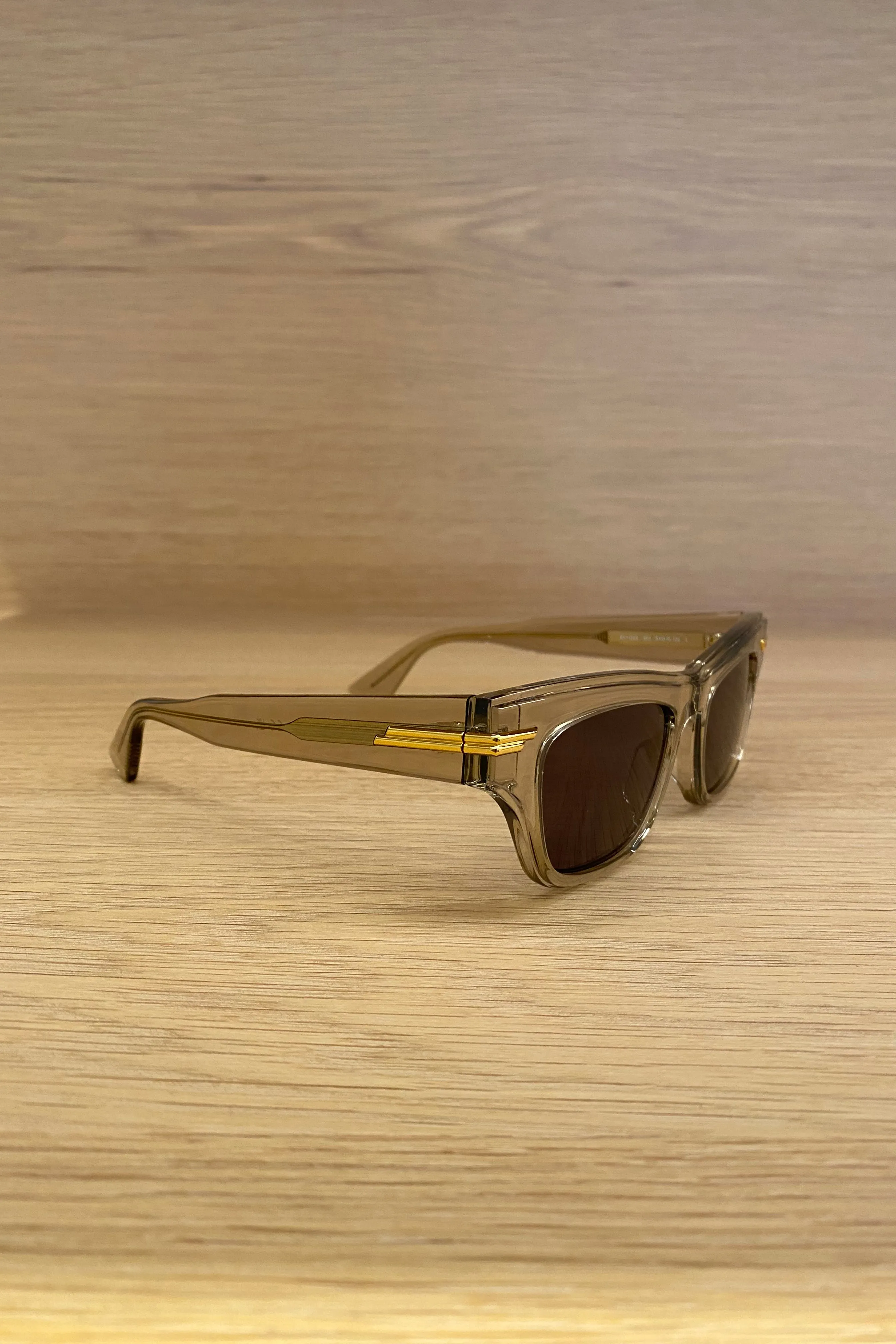 MITRE ACETATE RECTANGLE TRANSPARENT SUNGLASSES IN BEIGE BV1122S-003 51