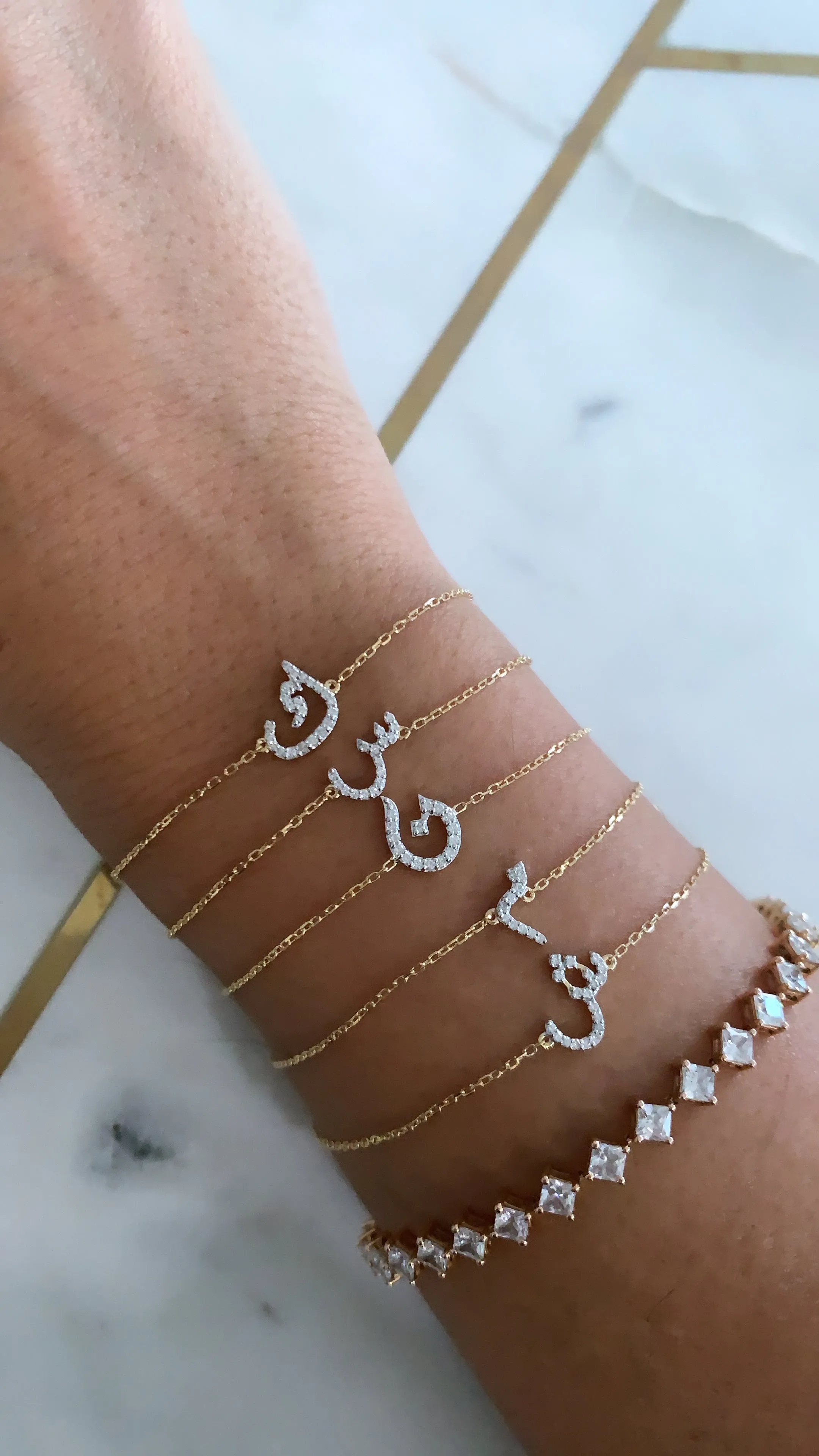 Sparkled initial Bracelet