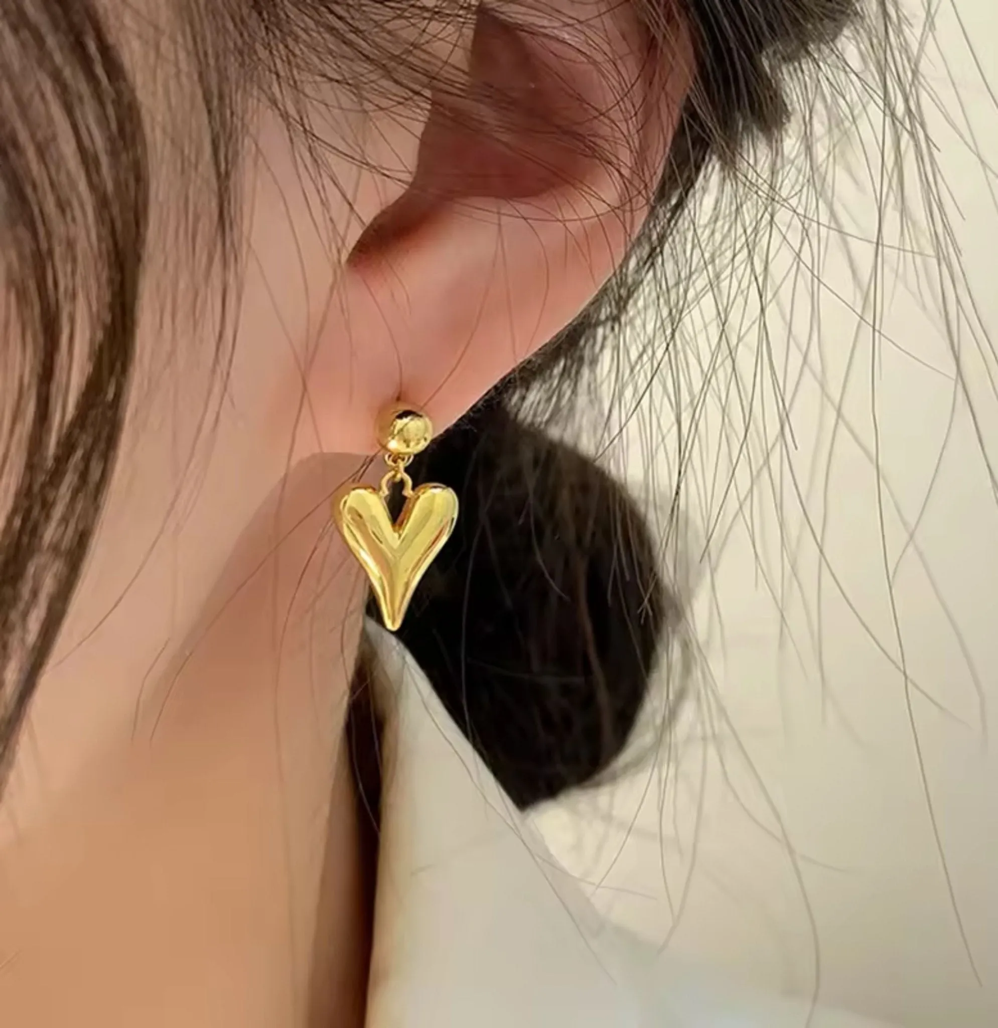 Stylish daily wear heart earrings